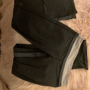Lululemon yoga pants